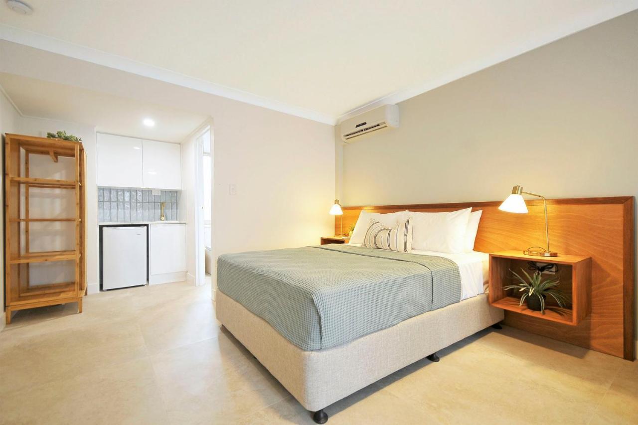 Bay Of Palms Hotel Гоулд Коуст Екстериор снимка