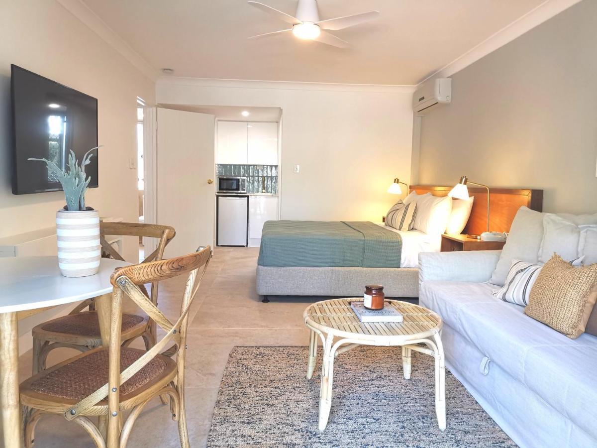 Bay Of Palms Hotel Гоулд Коуст Екстериор снимка
