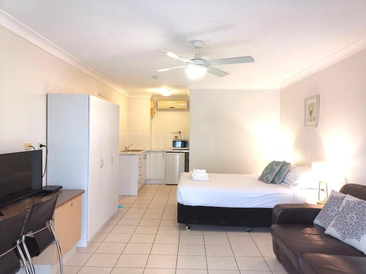 Bay Of Palms Hotel Гоулд Коуст Екстериор снимка