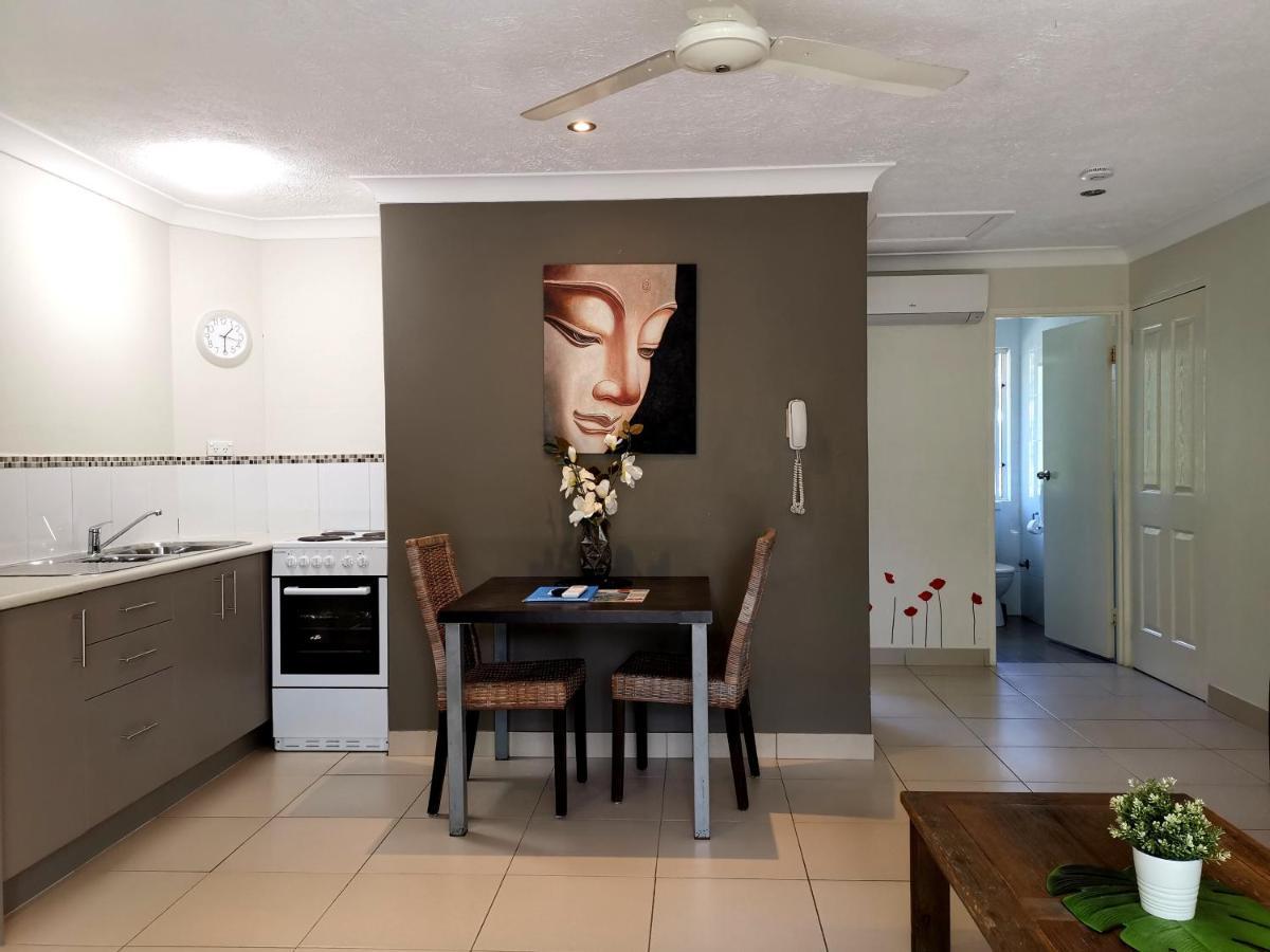 Bay Of Palms Hotel Гоулд Коуст Екстериор снимка