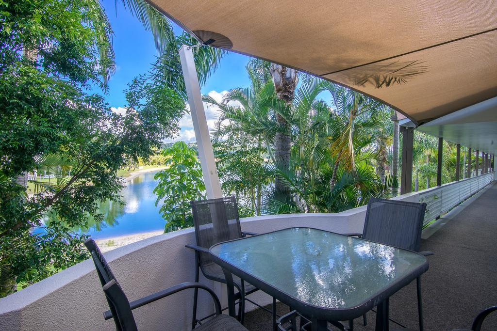 Bay Of Palms Hotel Гоулд Коуст Екстериор снимка